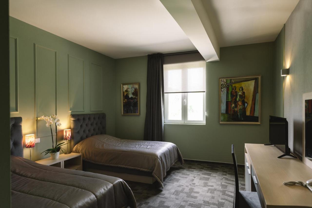 Romantique Veles Hotel Eksteriør bilde