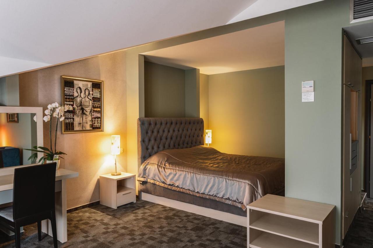 Romantique Veles Hotel Eksteriør bilde