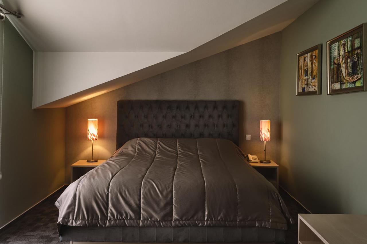 Romantique Veles Hotel Eksteriør bilde