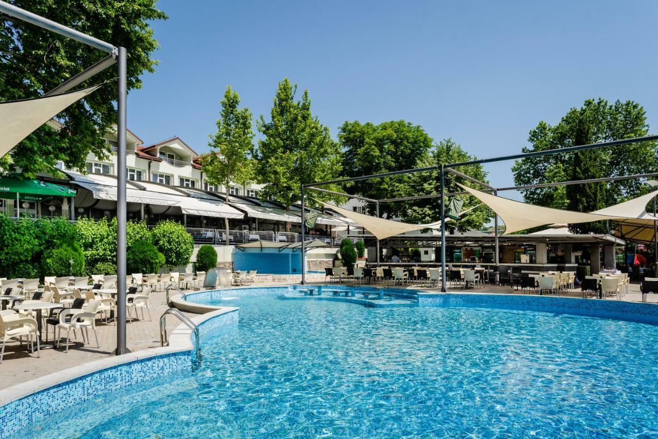 Romantique Veles Hotel Eksteriør bilde